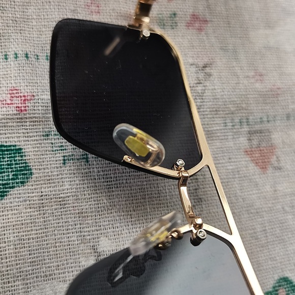 Cartier Sunglasses Gold frame Eyeglasses Black - Picture 11 of 12